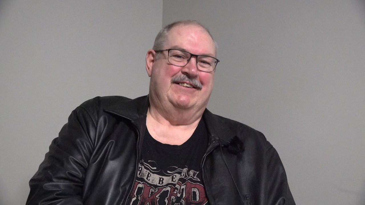Wayne Mills headshot